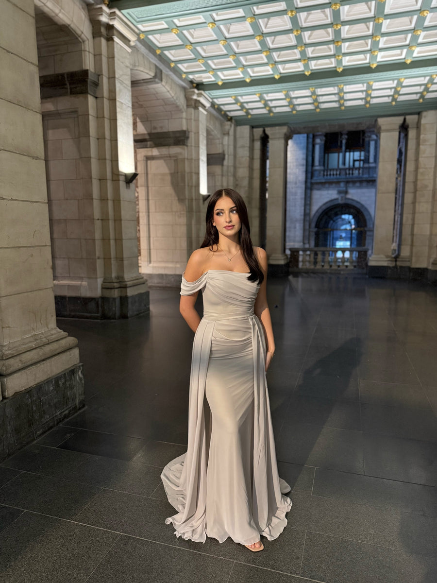 Elbonia Model Dress