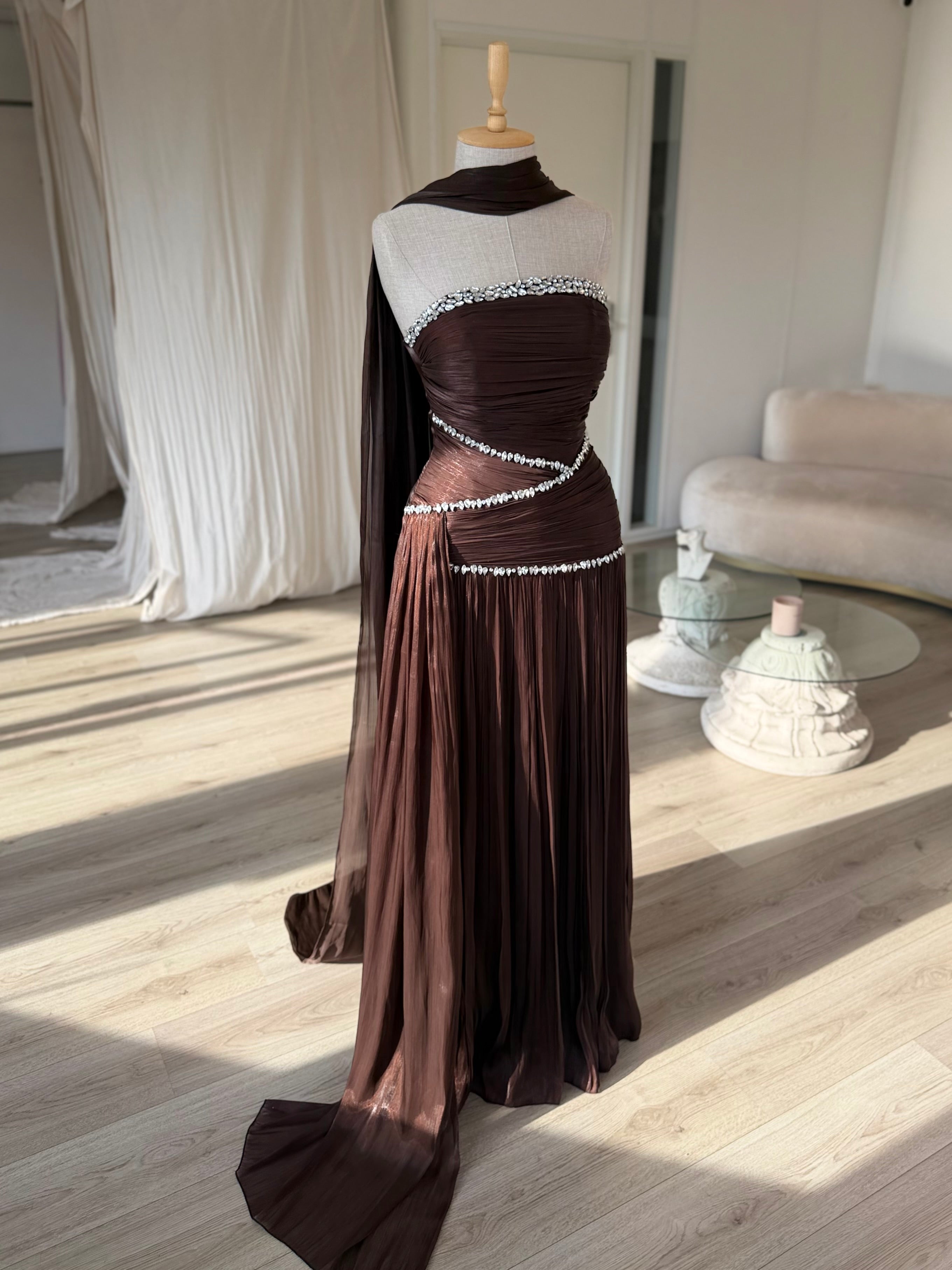 The Alia dress brown PRE-ORDER