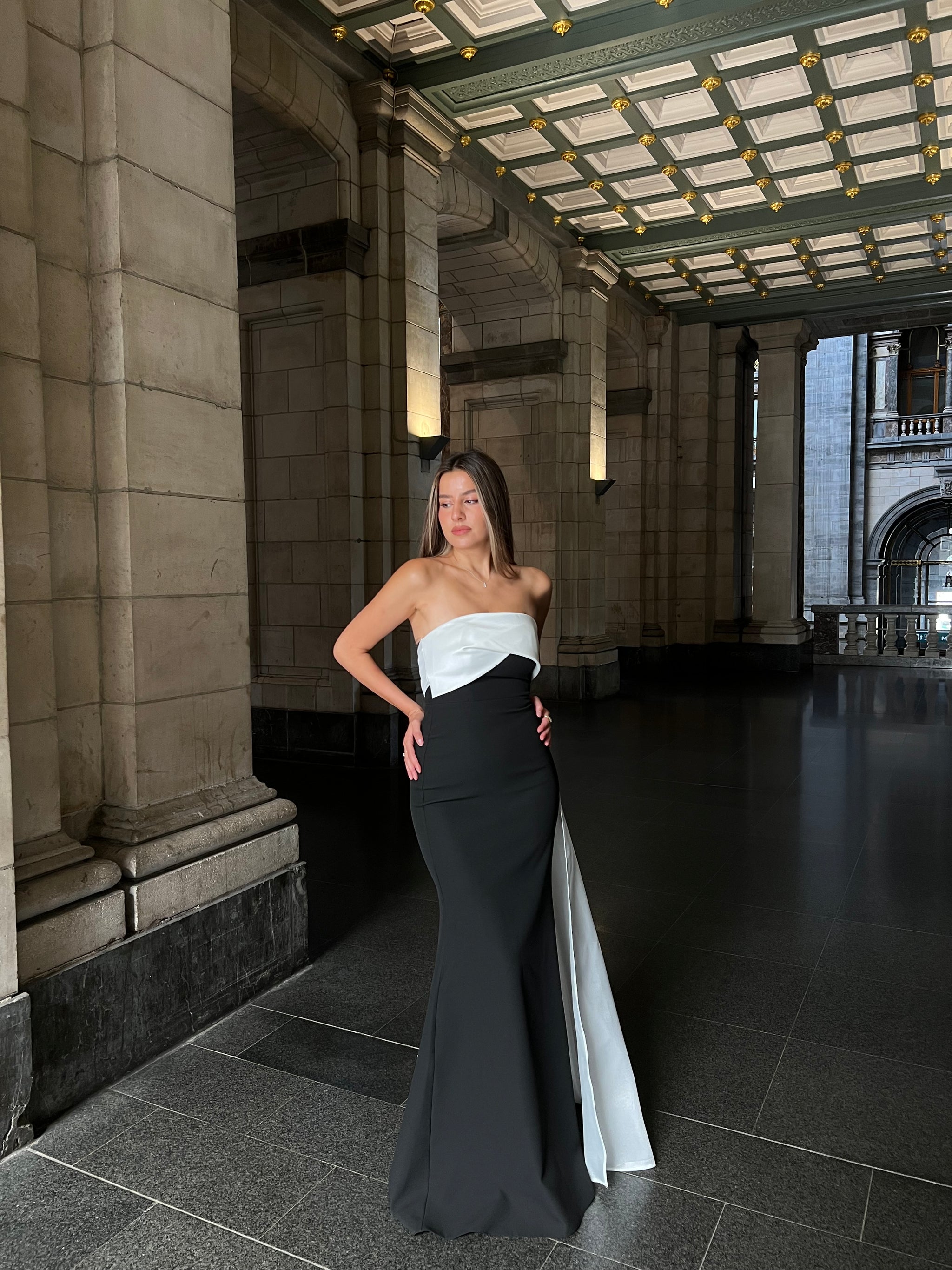 strapless open back dress The Melina dress black&white